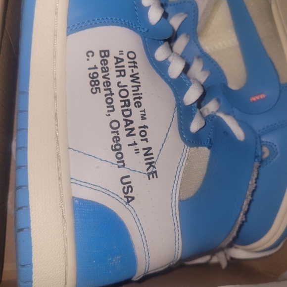 NIKE Air Jordan Retro UNC OFF-WHITE SIZE 7 Blue - Picture 3 of 10